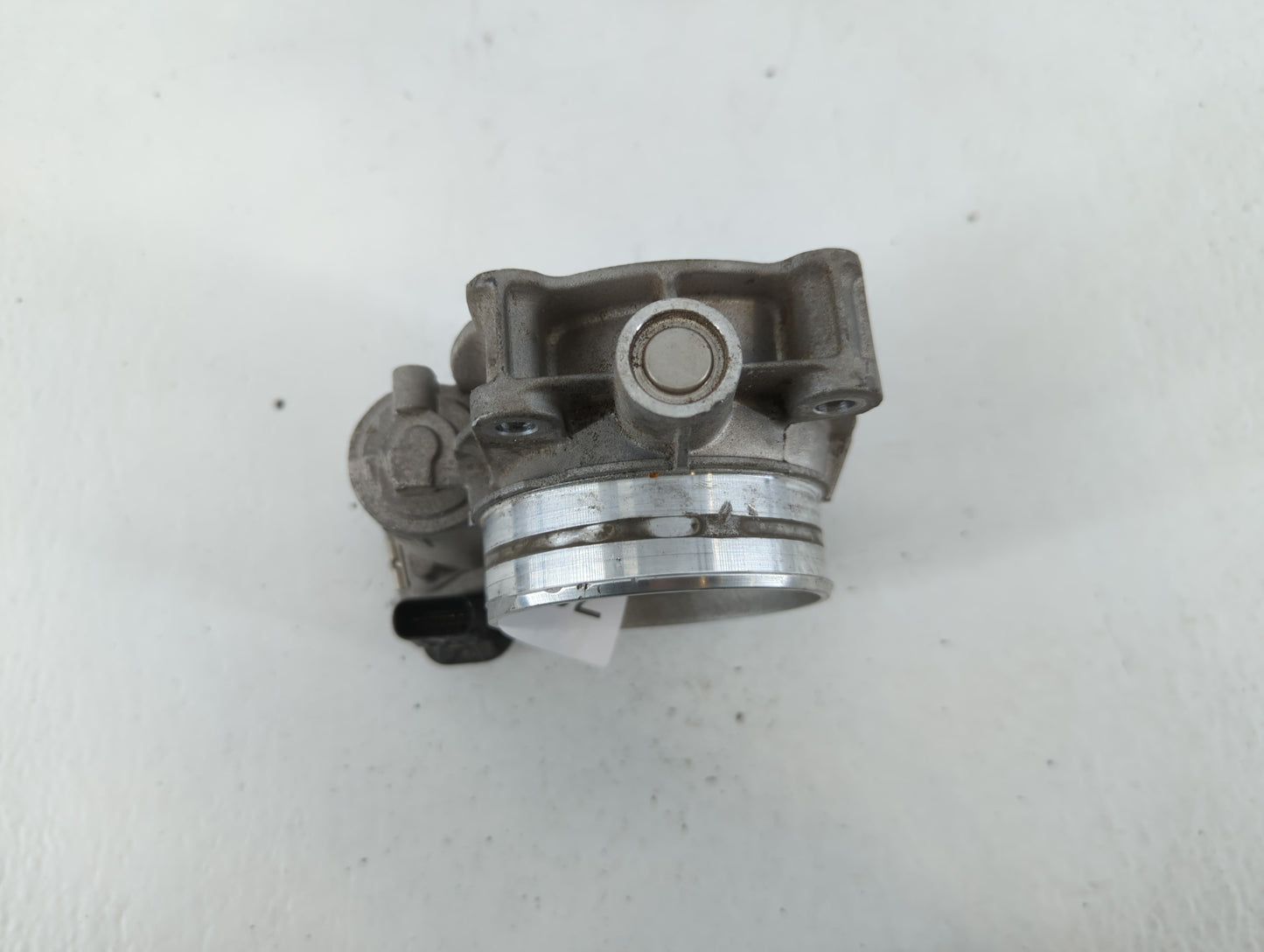 2017-2022 Chevrolet Traverse Throttle Body P/N:12670981AA Fits Fits 2012 2013 2014 2015 2016 2017 2018 2019 2020 2021 2022 OEM Used Auto Parts - Oemusedautoparts1.com