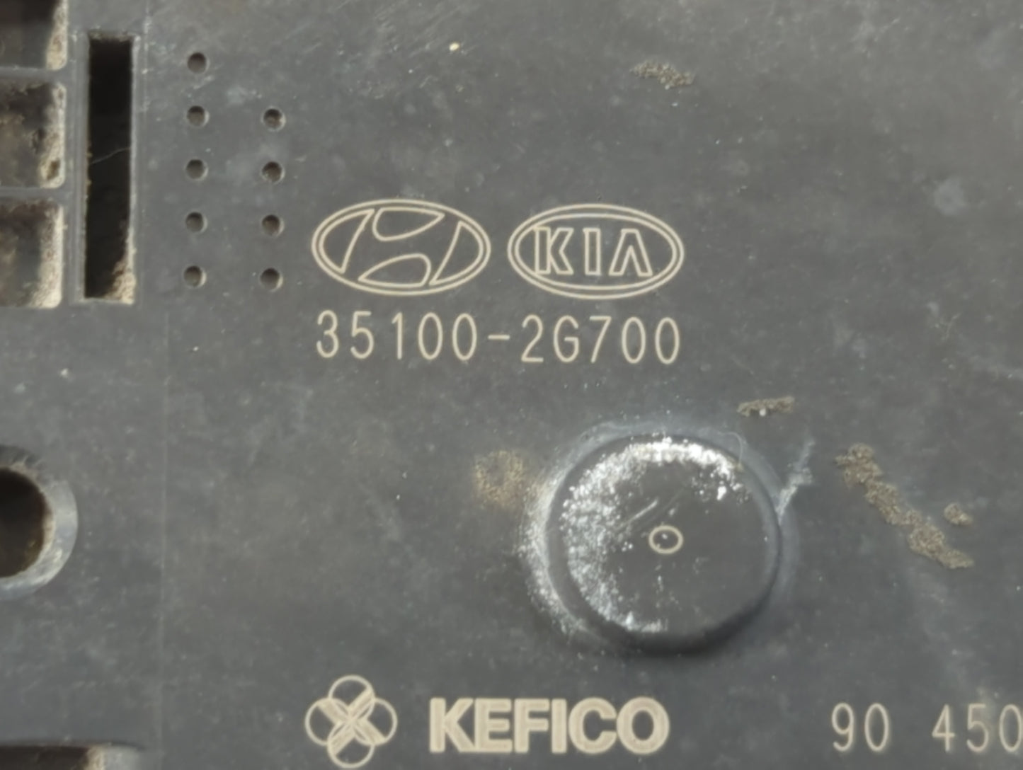 2011-2014 Hyundai Sonata Throttle Body P/N:35100-2G700 Fits Fits 2011 2012 2013 2014 2015 2016 OEM Used Auto Parts - Oemusedautoparts1.com