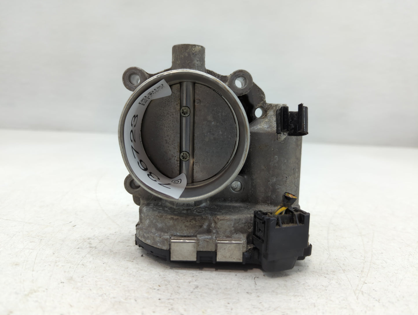 2009 Volvo V70 Throttle Body P/N:0 280 750 146 30711552 Fits Fits 2004 2005 2006 2007 2008 2010 2011 2012 2013 OEM Used Auto Parts - Oemusedautoparts1.com