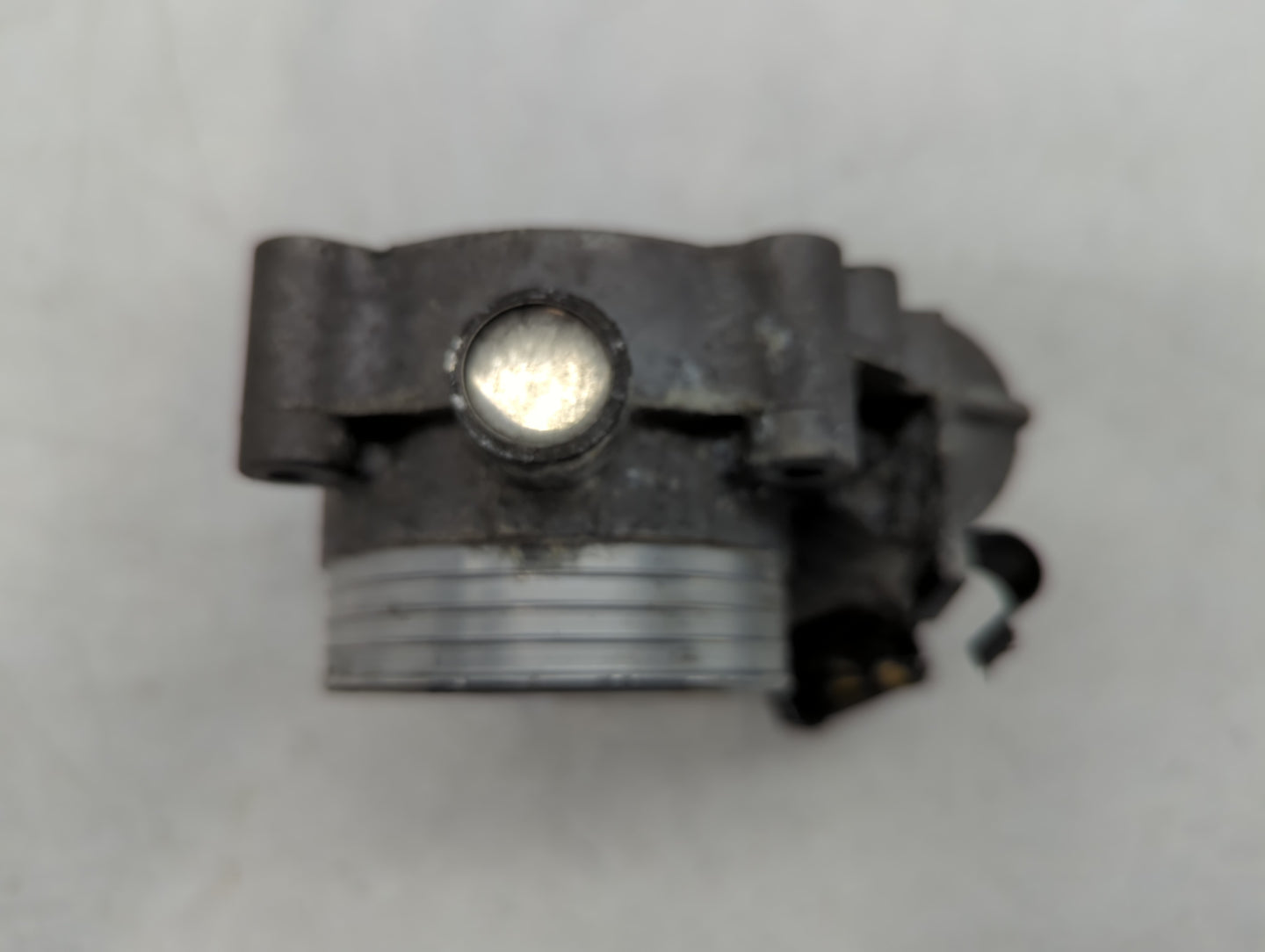 2009 Volvo V70 Throttle Body P/N:0 280 750 146 30711552 Fits Fits 2004 2005 2006 2007 2008 2010 2011 2012 2013 OEM Used Auto Parts - Oemusedautoparts1.com