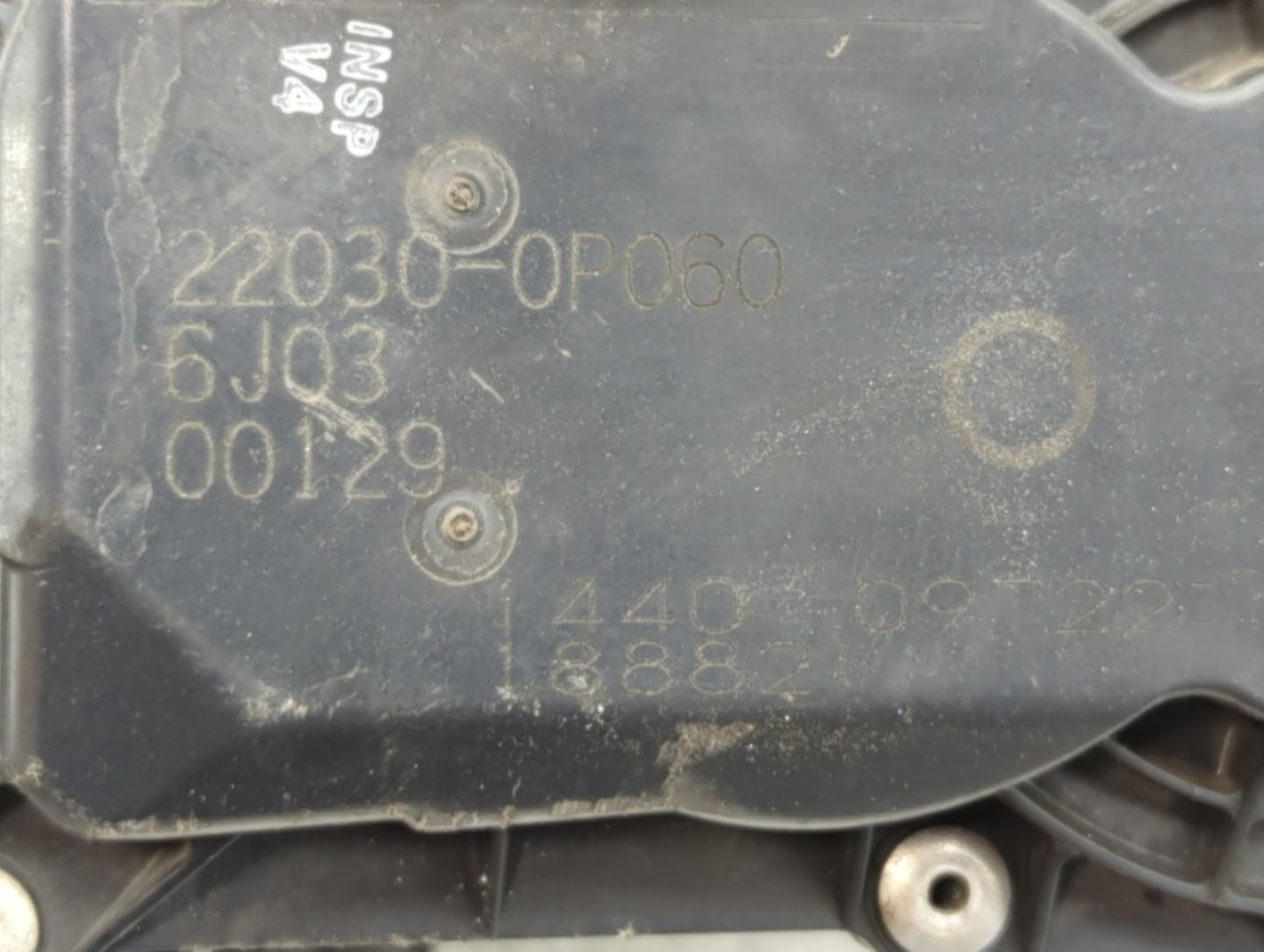 2016-2022 Toyota Tacoma Throttle Body P/N:22030-0P060 Fits Fits 2016 2017 2018 2019 2020 2021 2022 OEM Used Auto Parts - Oemusedautoparts1.com