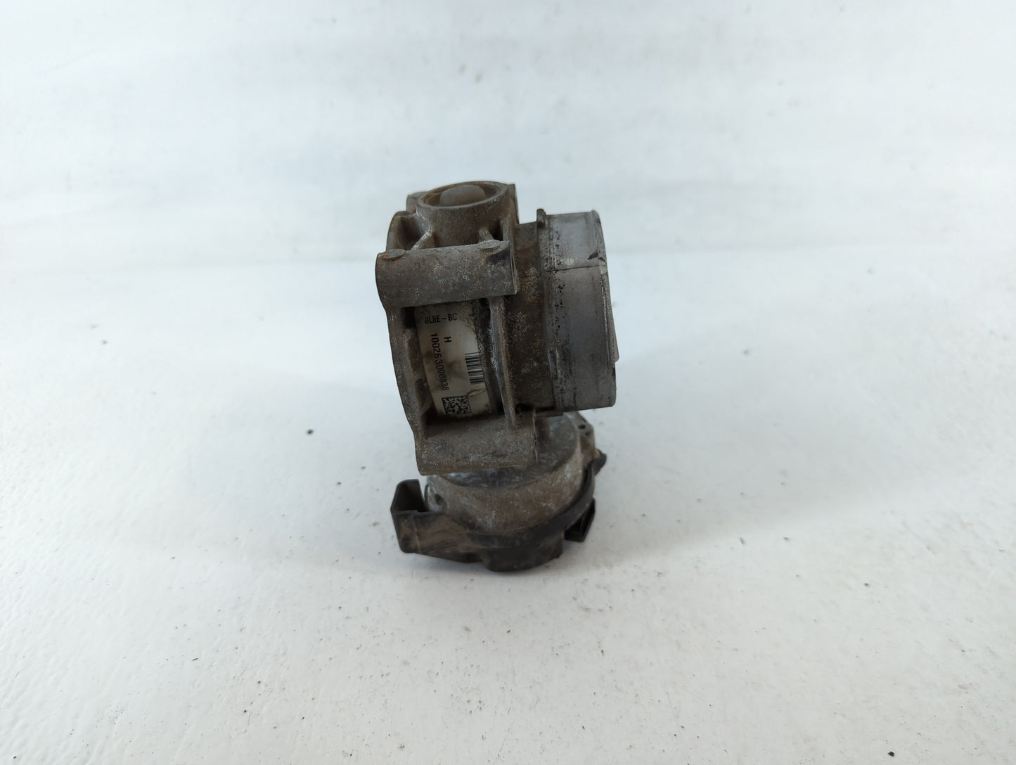 2010-2012 Ford Fusion Throttle Body P/N:9L8E-BC 100263000838 Fits Fits 2009 2010 2011 2012 OEM Used Auto Parts - Oemusedautoparts1.com