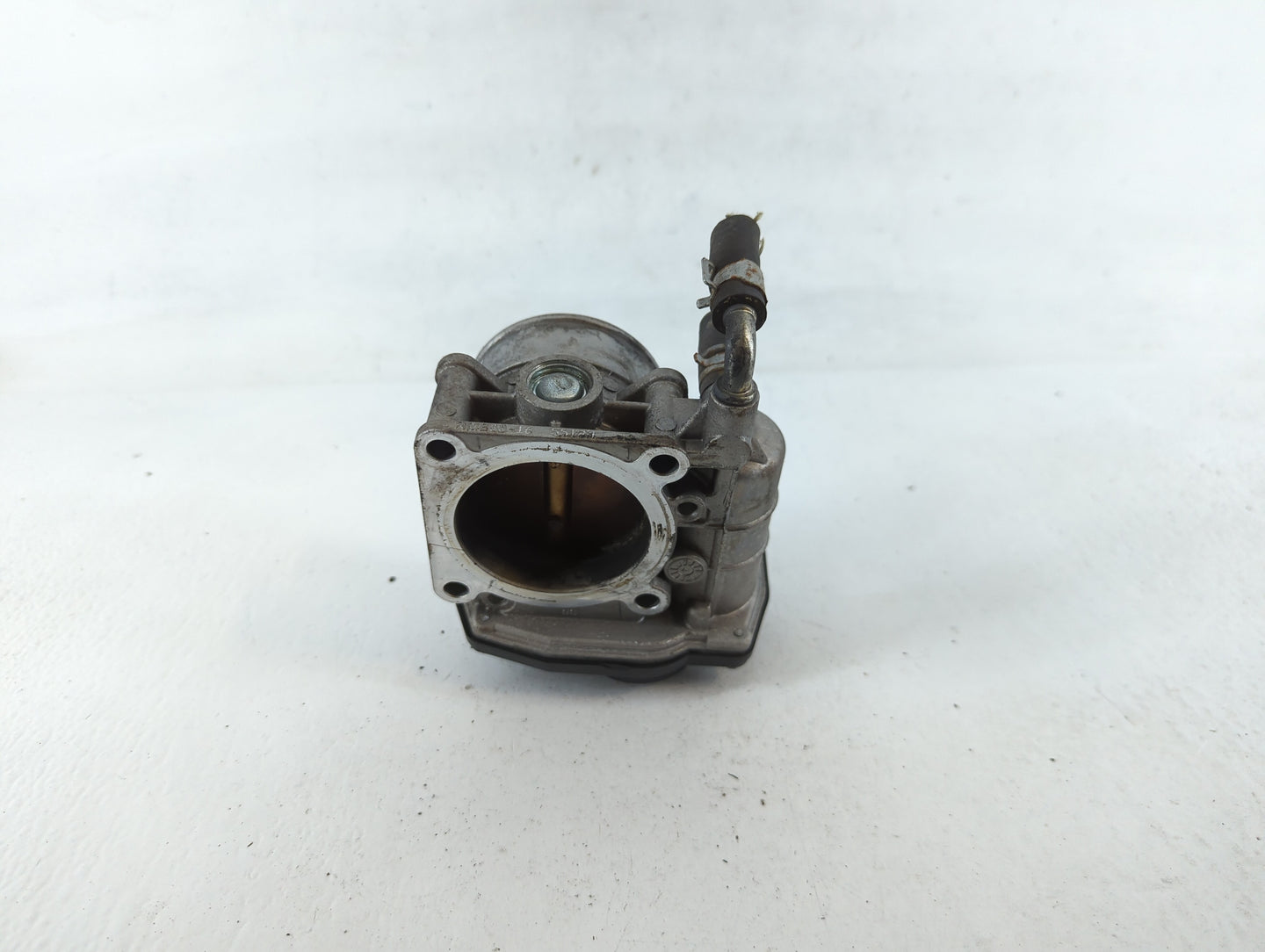 2014-2018 Infiniti Q50 Throttle Body P/N:5518H RME60-16 Fits OEM Used Auto Parts - Oemusedautoparts1.com