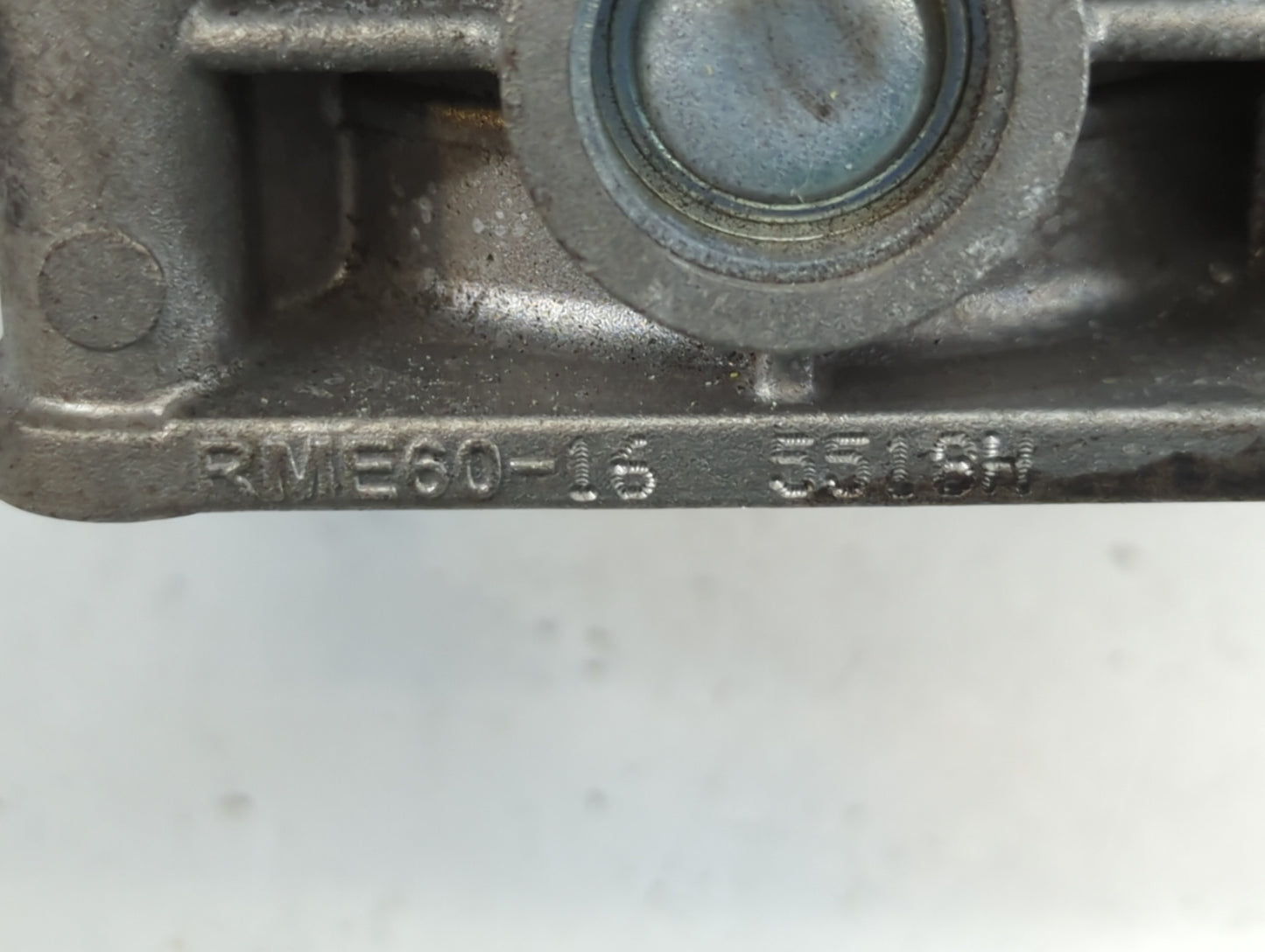 2014-2018 Infiniti Q50 Throttle Body P/N:5518H RME60-16 Fits OEM Used Auto Parts - Oemusedautoparts1.com