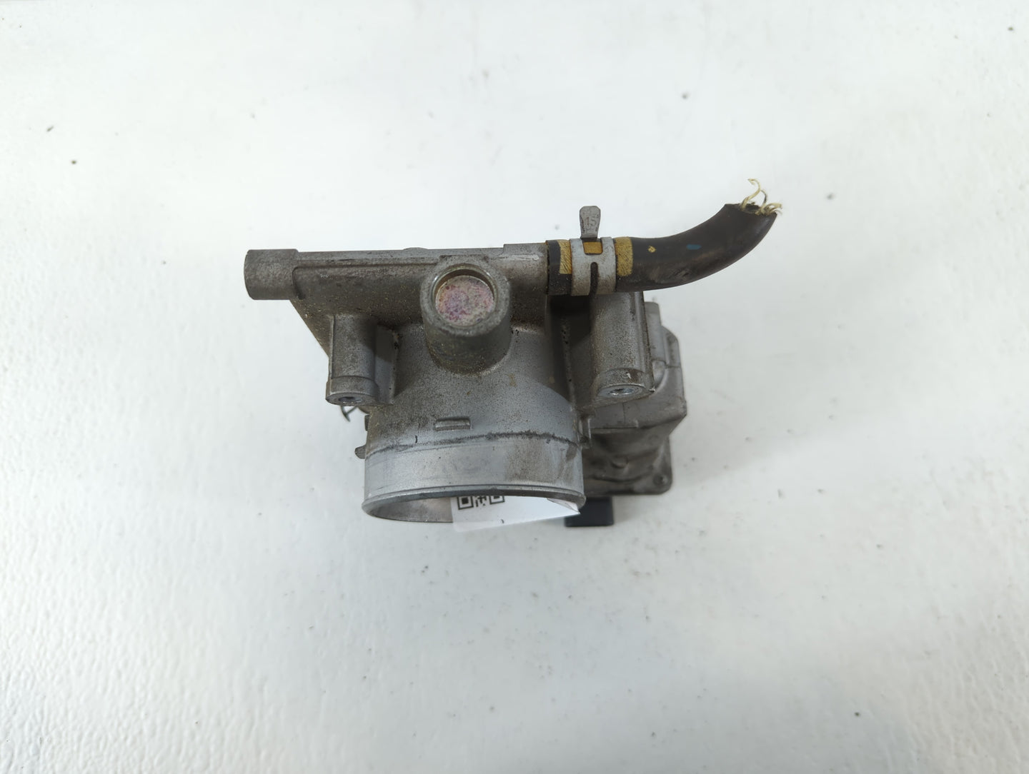 2006-2009 Ford Fusion Throttle Body P/N:6E5G-9F991-A Fits Fits 2006 2007 2008 2009 OEM Used Auto Parts - Oemusedautoparts1.com