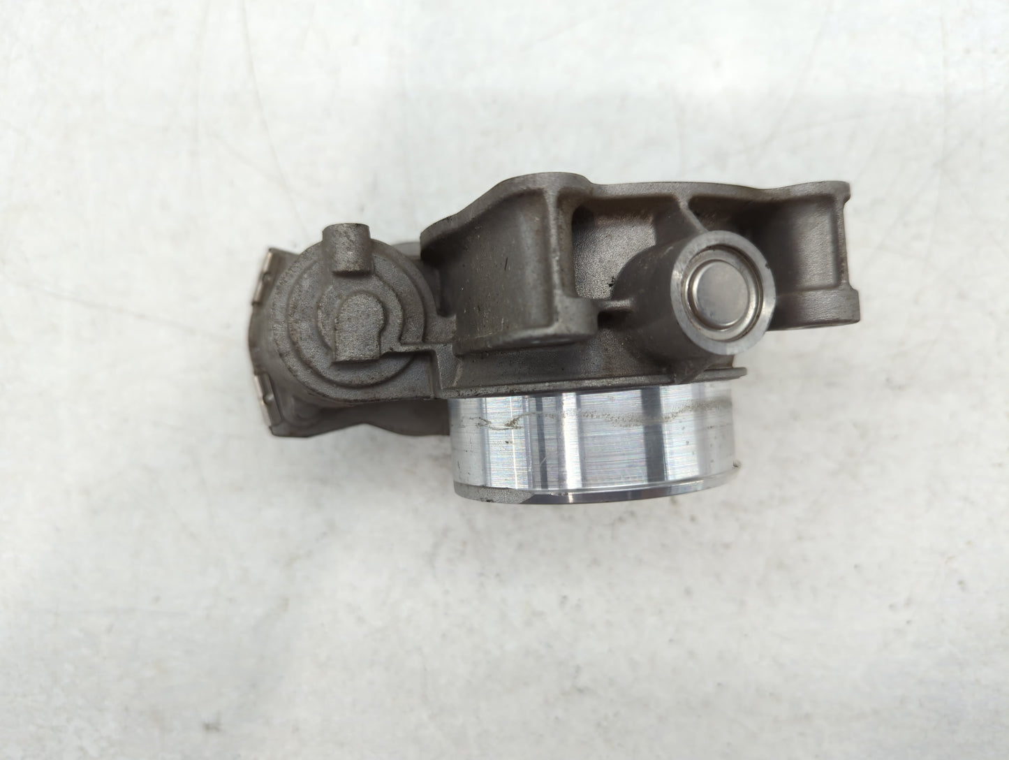 2012-2015 Chevrolet Equinox Throttle Body P/N:12632101CA Fits Fits 2012 2013 2014 2015 OEM Used Auto Parts - Oemusedautoparts1.com