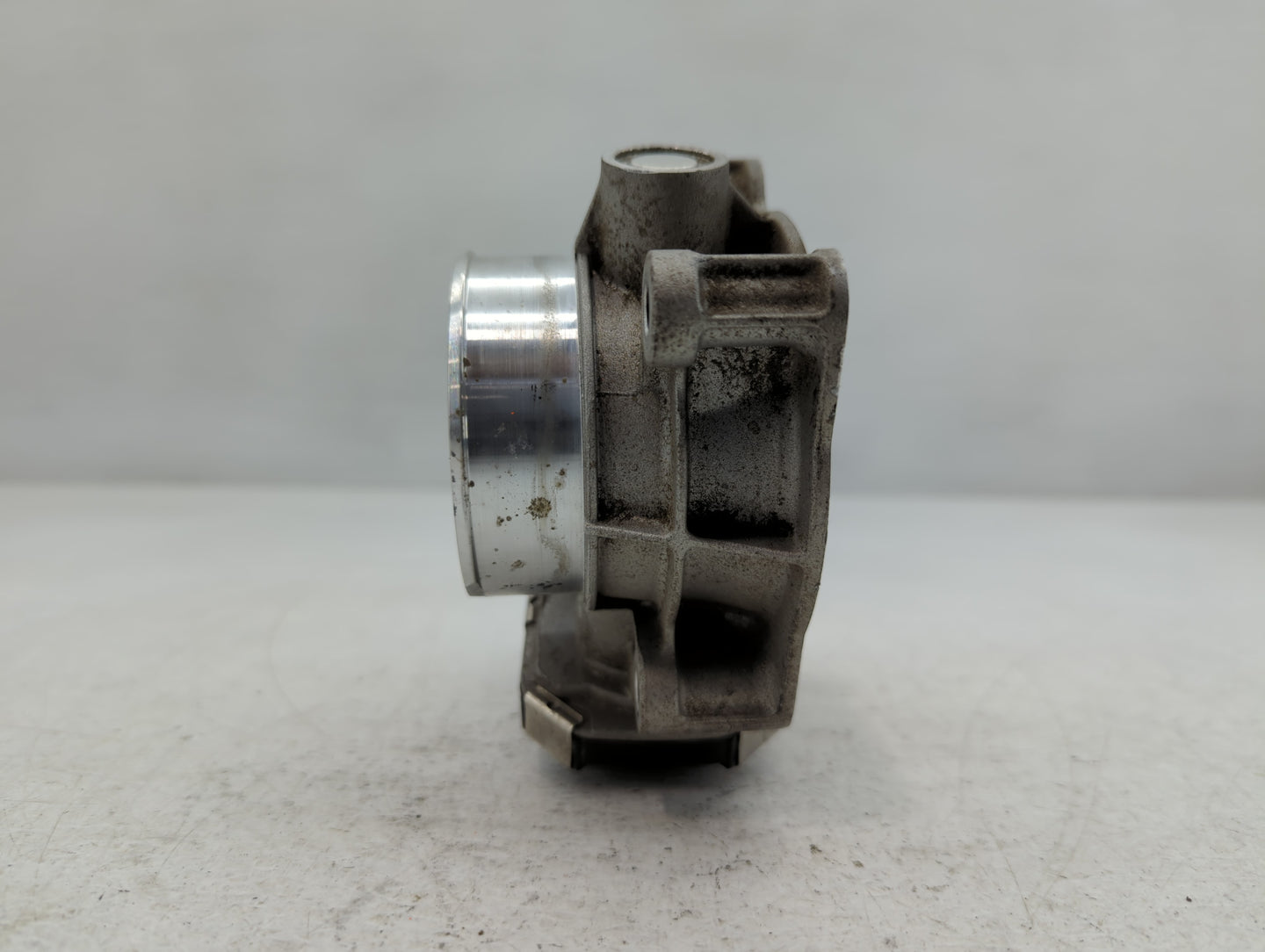2012-2015 Chevrolet Equinox Throttle Body P/N:12632101CA Fits Fits 2012 2013 2014 2015 OEM Used Auto Parts - Oemusedautoparts1.com