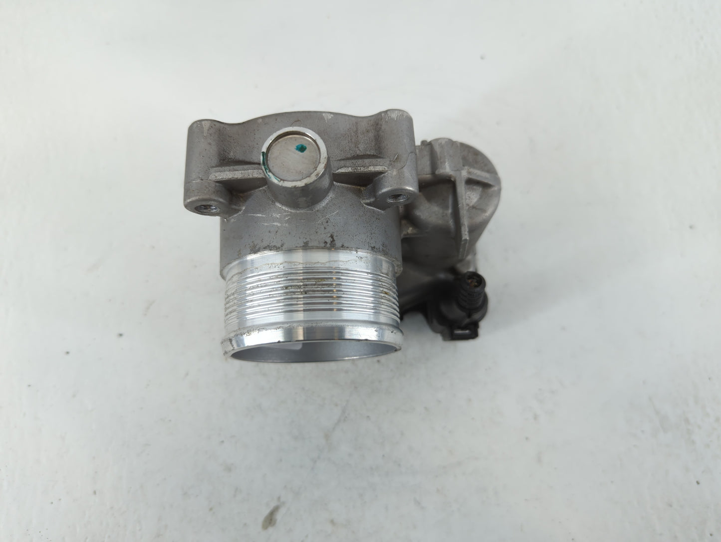 2014-2017 Volkswagen Jetta Throttle Body P/N:06K 133 062 E Fits Fits 2014 2015 2016 2017 OEM Used Auto Parts - Oemusedautoparts1.com