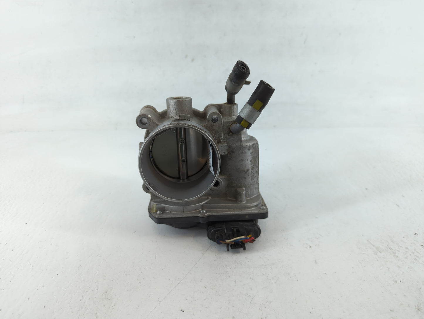 2011-2020 Hyundai Elantra Throttle Body P/N:35100-2E000 Fits Fits 2011 2012 2013 2014 2015 2016 2017 2018 2019 2020 2021 OEM Used Auto Parts - Oemusedautoparts1.com