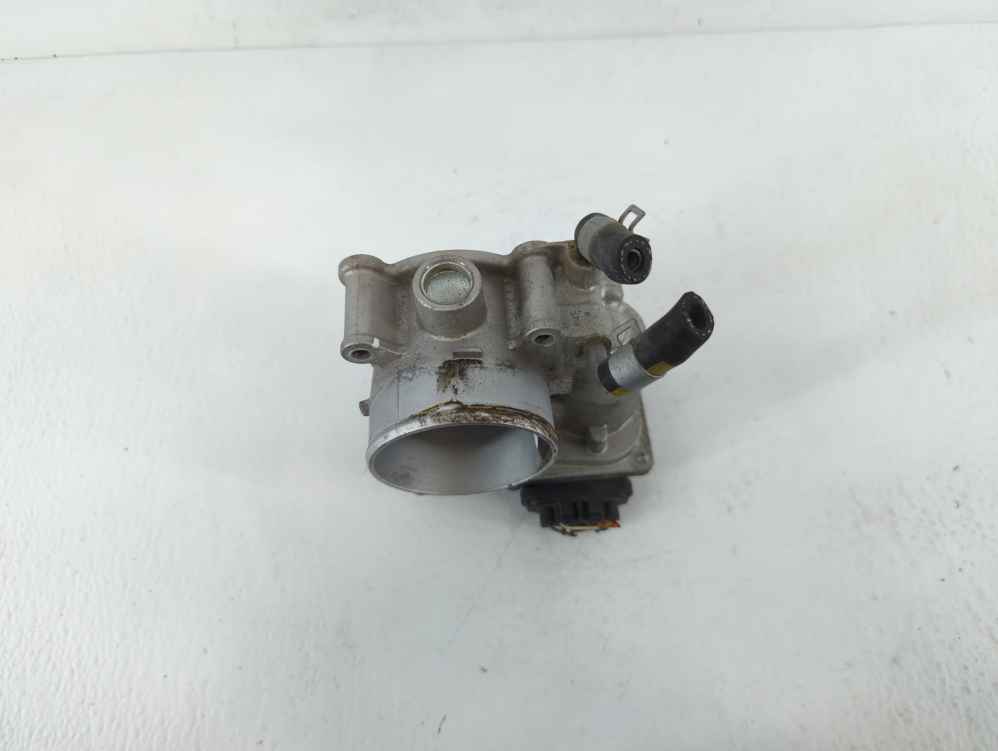 2011-2020 Hyundai Elantra Throttle Body P/N:35100-2E000 Fits Fits 2011 2012 2013 2014 2015 2016 2017 2018 2019 2020 2021 OEM Used Auto Parts - Oemusedautoparts1.com