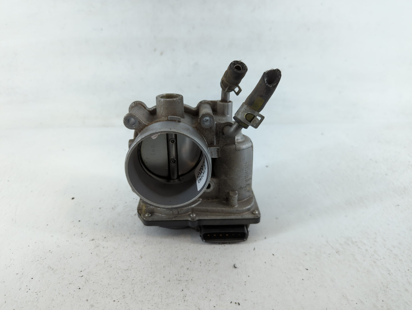2014-2018 Kia Forte Throttle Body P/N:35100-2E000 Fits Fits 2011 2012 2013 2014 2015 2016 2017 2018 2019 2020 2021 OEM Used Auto Parts - Oemusedautoparts1.com