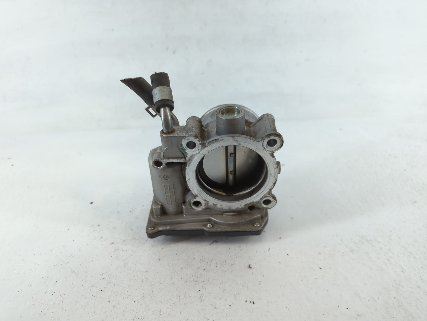 2014-2018 Kia Forte Throttle Body P/N:35100-2E000 Fits Fits 2011 2012 2013 2014 2015 2016 2017 2018 2019 2020 2021 OEM Used Auto Parts - Oemusedautoparts1.com