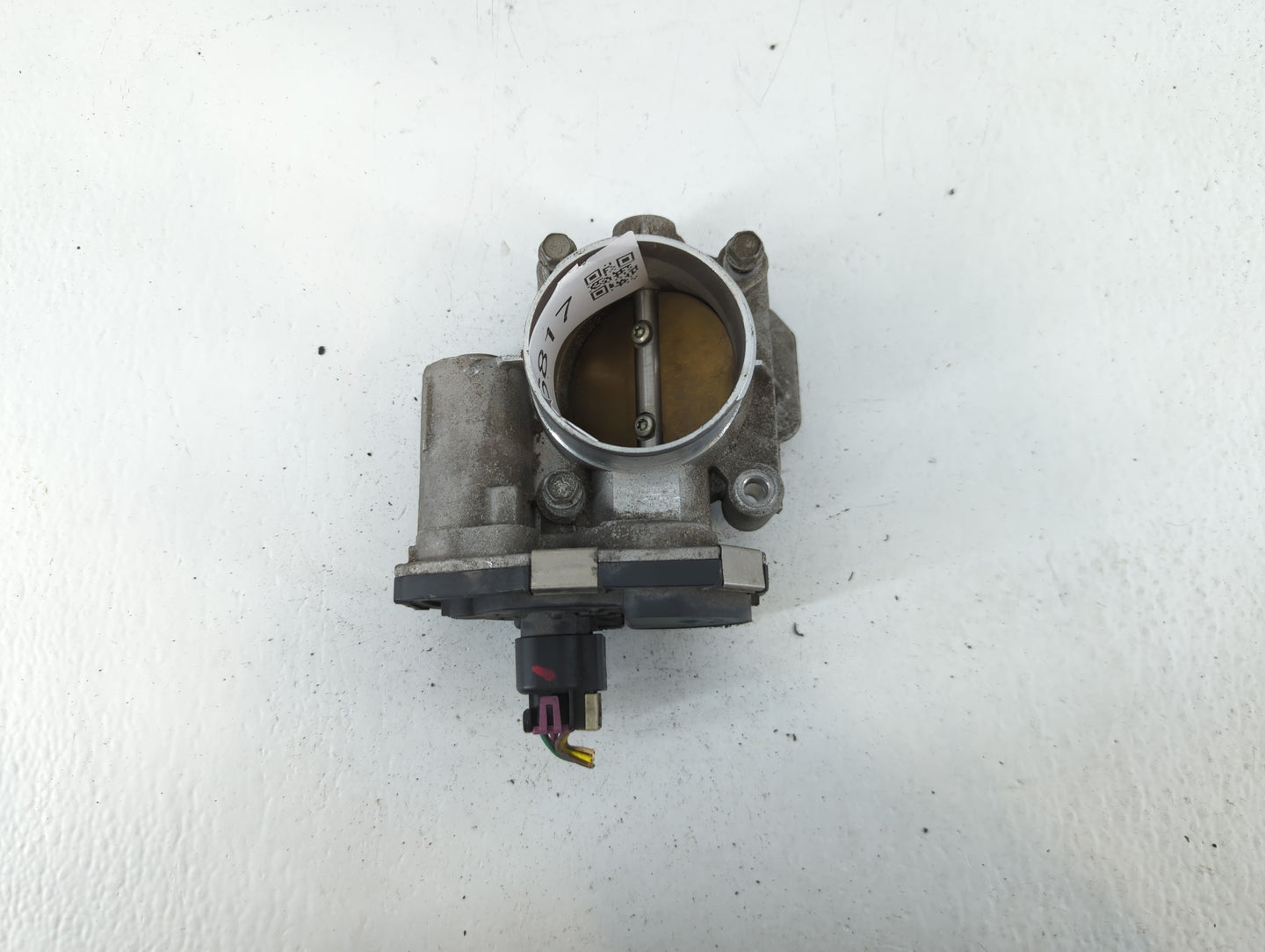 2008-2012 Chevrolet Malibu Throttle Body P/N:AA186AA0032C Fits Fits 2007 2008 2009 2010 2011 2012 OEM Used Auto Parts - Oemusedautoparts1.com