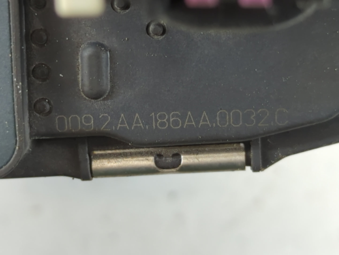 2008-2012 Chevrolet Malibu Throttle Body P/N:AA186AA0032C Fits Fits 2007 2008 2009 2010 2011 2012 OEM Used Auto Parts - Oemusedautoparts1.com