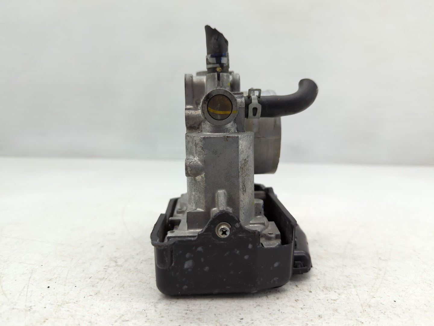 2015-2019 Honda Cr-V Throttle Body P/N:046128 GMF4A Fits Fits 2013 2014 2015 2016 2017 2018 2019 2020 2021 2022 OEM Used Auto Parts - Oemusedautoparts1.com