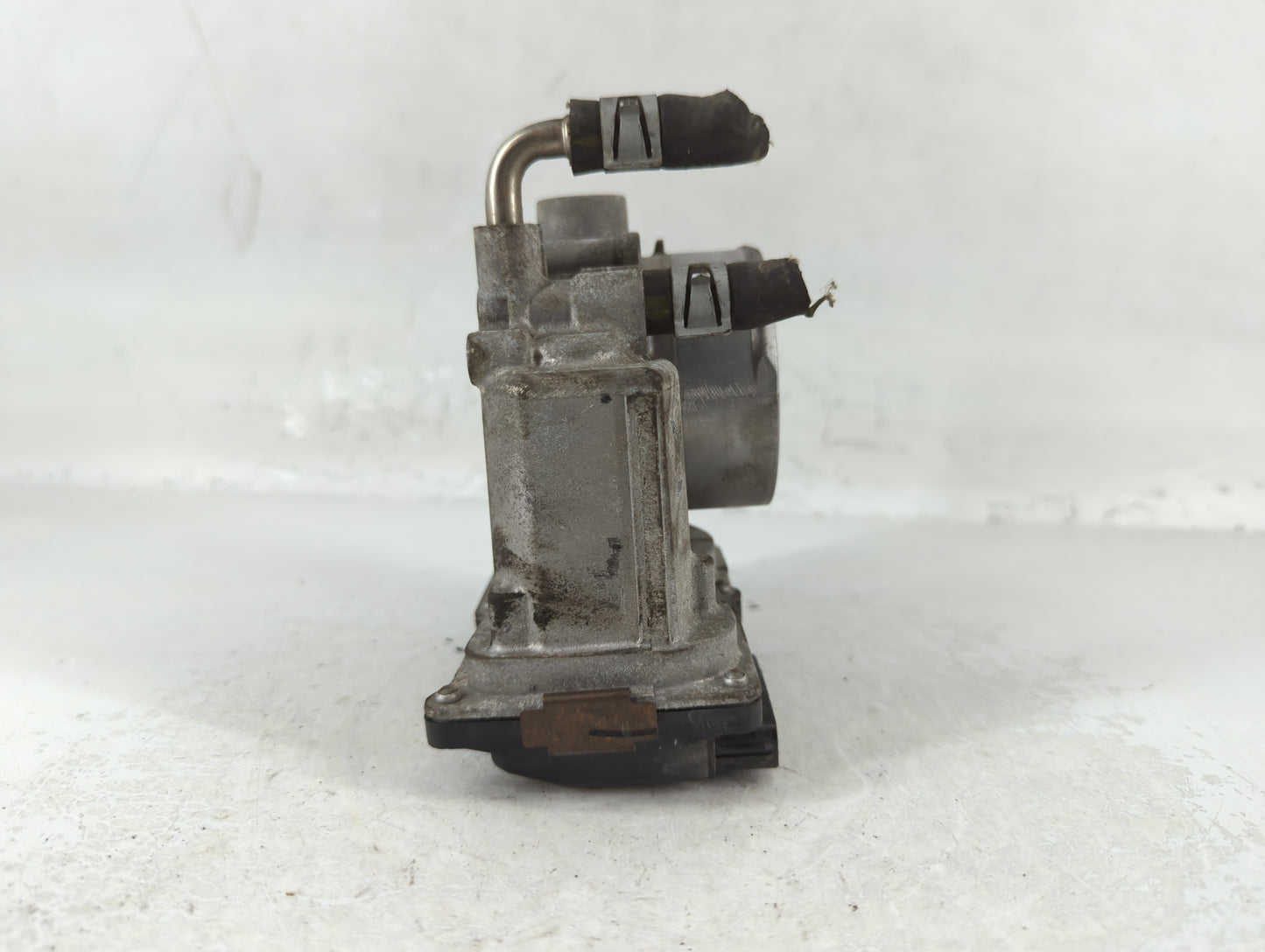 2013-2018 Nissan Altima Throttle Body P/N:3TA60-01 Fits Fits 2013 2014 2015 2016 2017 2018 2019 2020 OEM Used Auto Parts - Oemusedautoparts1.com