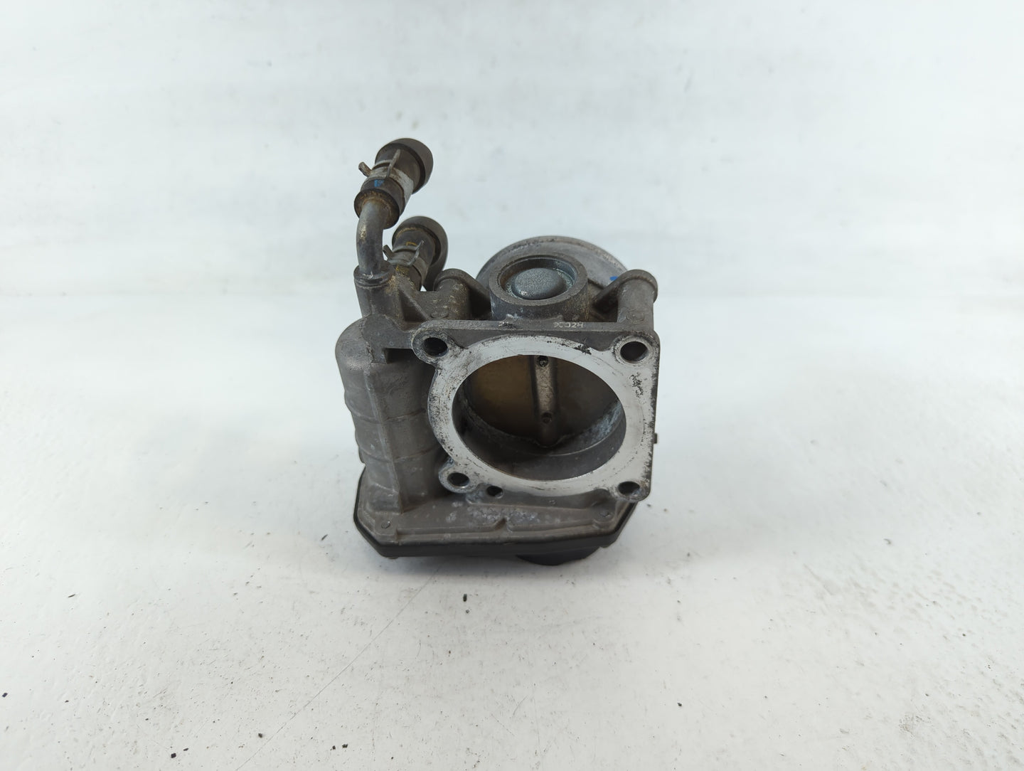 2008-2013 Infiniti G37 Throttle Body P/N:9302H RME60-21 Fits OEM Used Auto Parts - Oemusedautoparts1.com