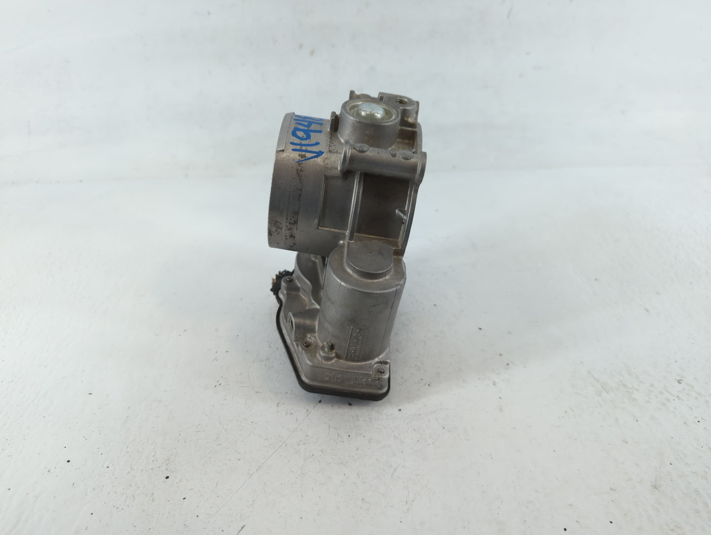 2013-2019 Ford Taurus Throttle Body P/N:150694004915 AT4E-9F991-EH Fits Fits 2011 2012 2013 2014 2015 2016 2017 2018 2019 OEM Used Auto Parts - Oemusedautoparts1.com