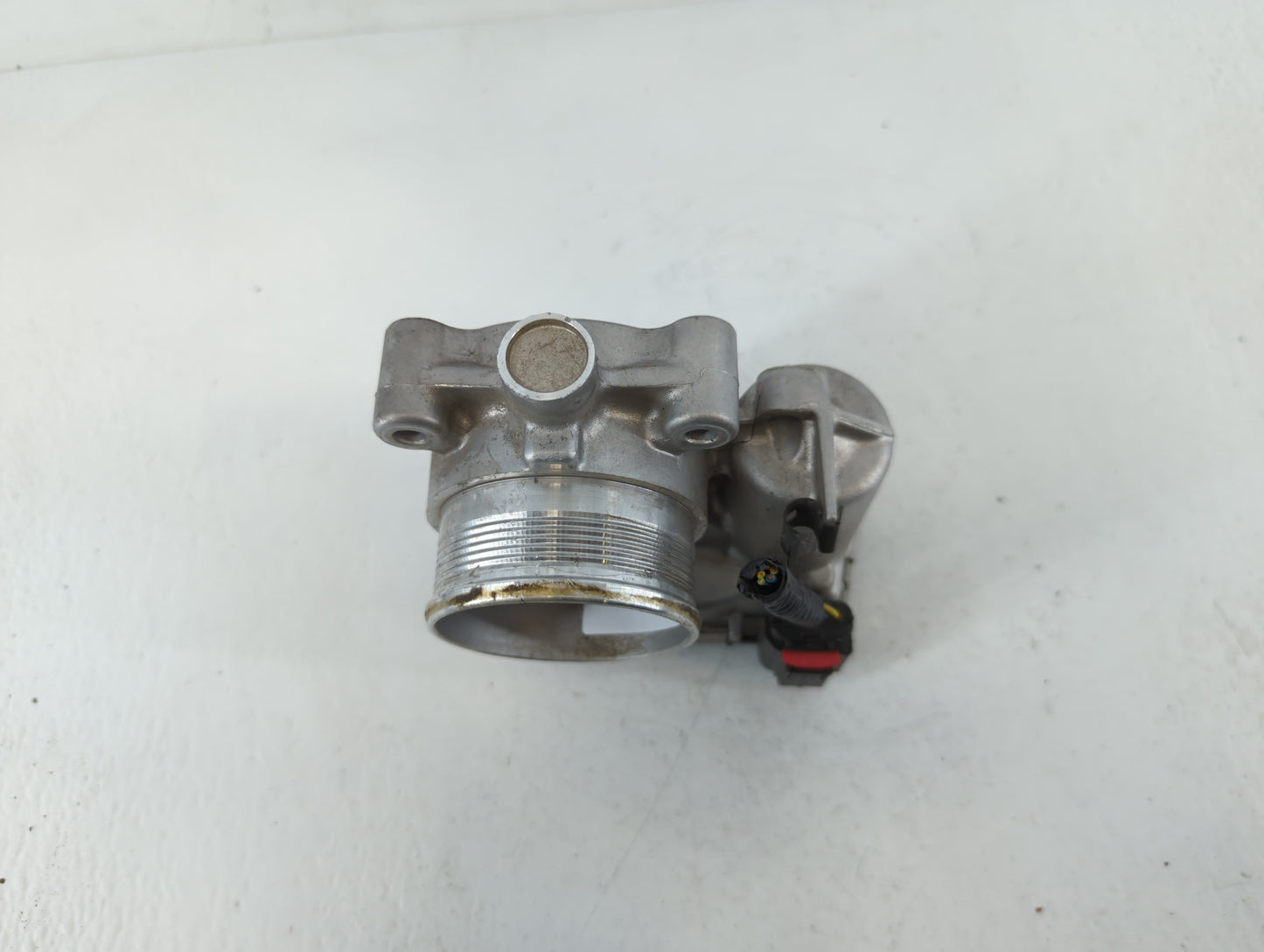2014-2020 Ford Fusion Throttle Body P/N:DS7E-9F991-BB Fits Fits 2014 2015 2016 2017 2018 2019 2020 2021 2022 OEM Used Auto Parts - Oemusedautoparts1.com