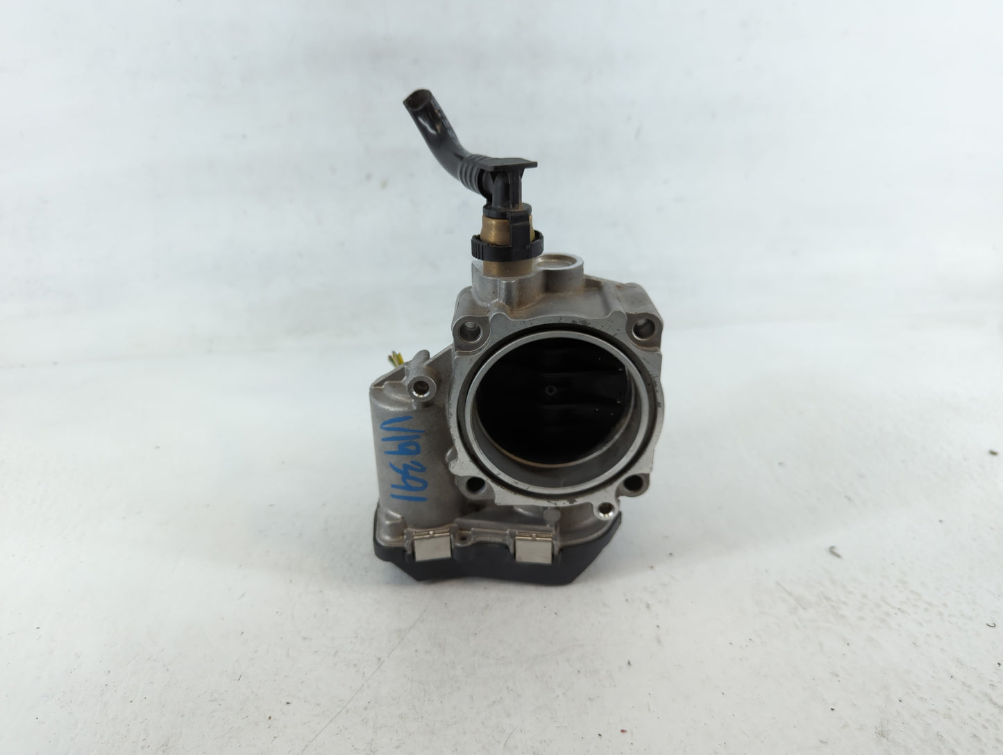 2012-2015 Bmw X1 Throttle Body P/N:1354 7588625-02 A2C53355204 Fits Fits 2012 2013 2014 2015 2016 2017 2018 OEM Used Auto Parts - Oemusedautoparts1.com