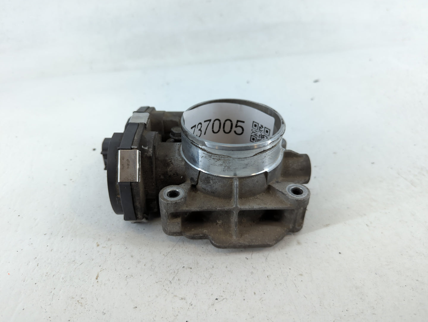 2010-2011 Chevrolet Equinox Throttle Body P/N:186AA8255C Fits Fits 2007 2008 2009 2010 2011 2012 OEM Used Auto Parts - Oemusedautoparts1.com