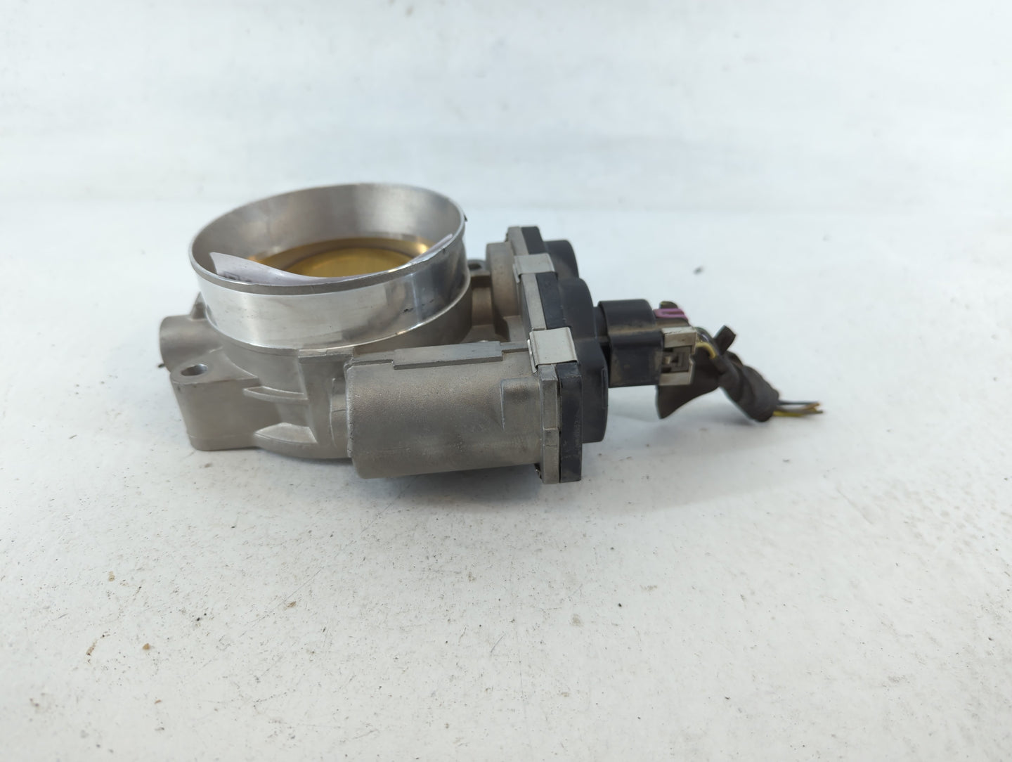 2009-2014 Cadillac Escalade Throttle Body P/N:2519 315, TB1032D Fits Fits 2009 2010 2011 2012 2013 2014 2015 OEM Used Auto Parts - Oemusedautoparts1.com