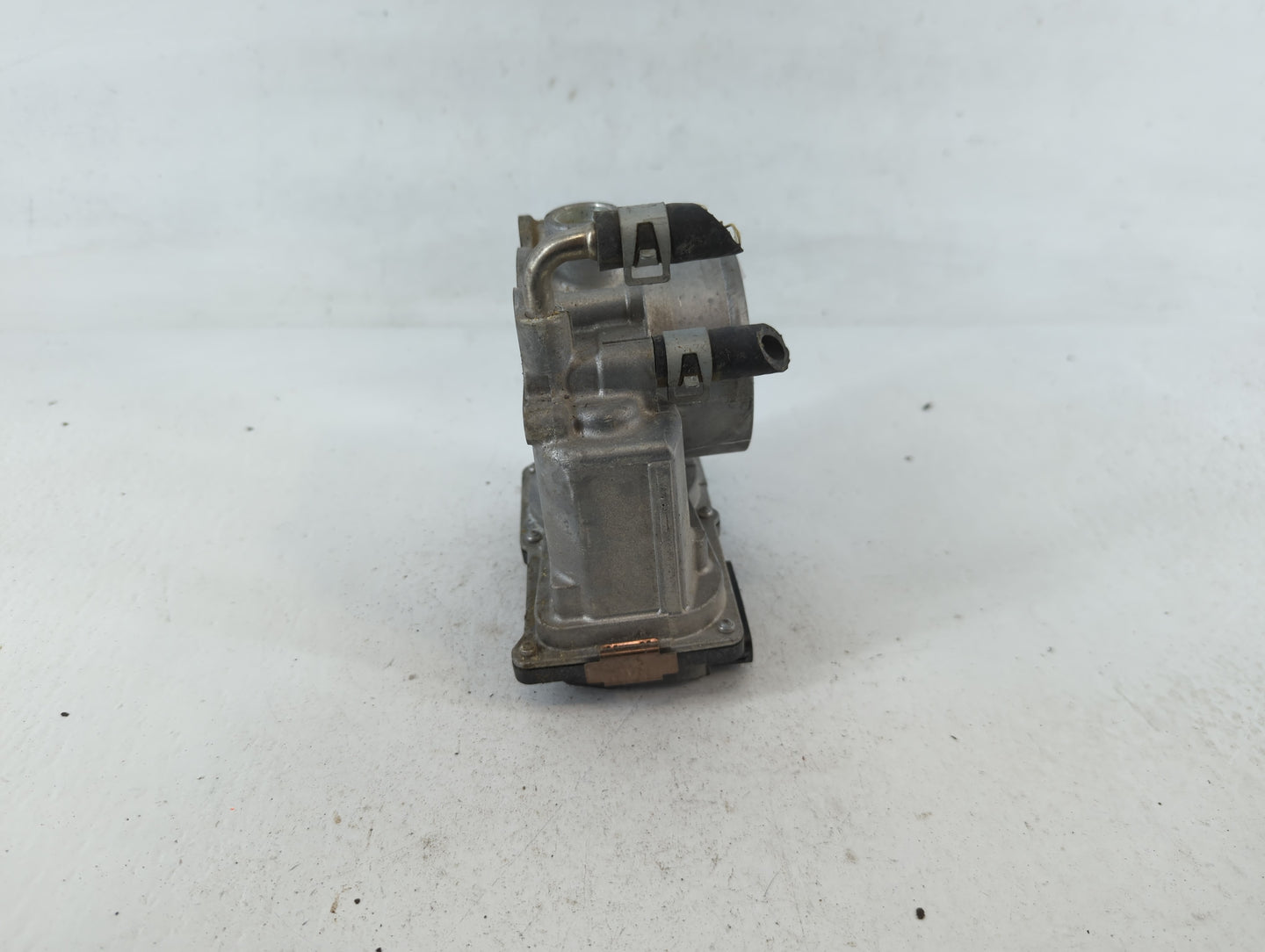 2013-2018 Nissan Altima Throttle Body P/N:3TA60-01 B Fits Fits 2013 2014 2015 2016 2017 2018 2019 2020 OEM Used Auto Parts - Oemusedautoparts1.com