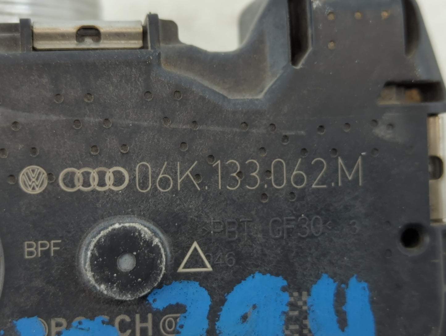 2017-2018 Audi A3 Throttle Body P/N:06K 133 062 M Fits Fits 2017 2018 2019 2020 2021 2022 OEM Used Auto Parts - Oemusedautoparts1.com