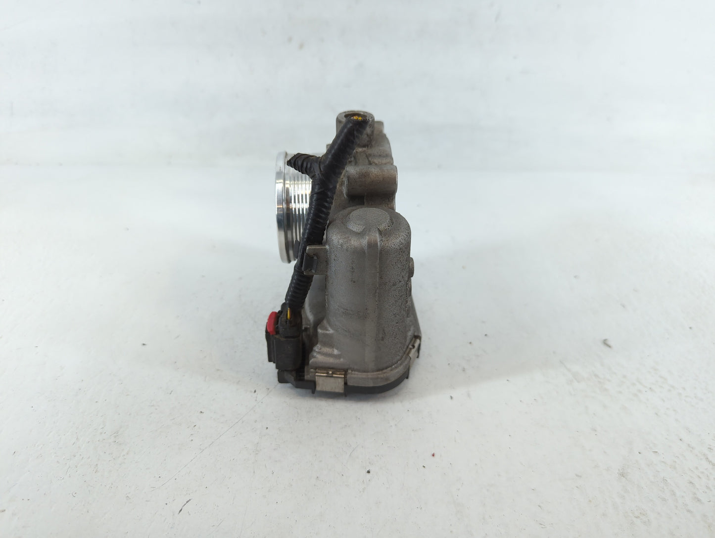 2013 Ford Fusion Throttle Body P/N:12235 CM5E 9F991AD Fits Fits 2012 2014 2015 2016 2017 OEM Used Auto Parts - Oemusedautoparts1.com