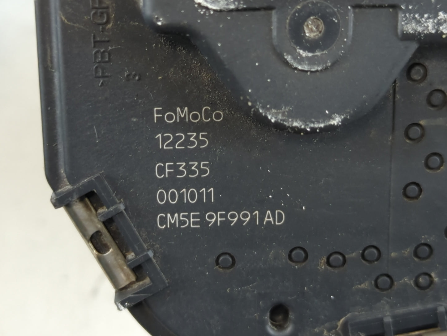 2013 Ford Fusion Throttle Body P/N:12235 CM5E 9F991AD Fits Fits 2012 2014 2015 2016 2017 OEM Used Auto Parts - Oemusedautoparts1.com