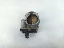 2007-2008 Cadillac Escalade Throttle Body P/N:RME87-3A 0760 Fits Fits 2006 2007 2008 2009 OEM Used Auto Parts