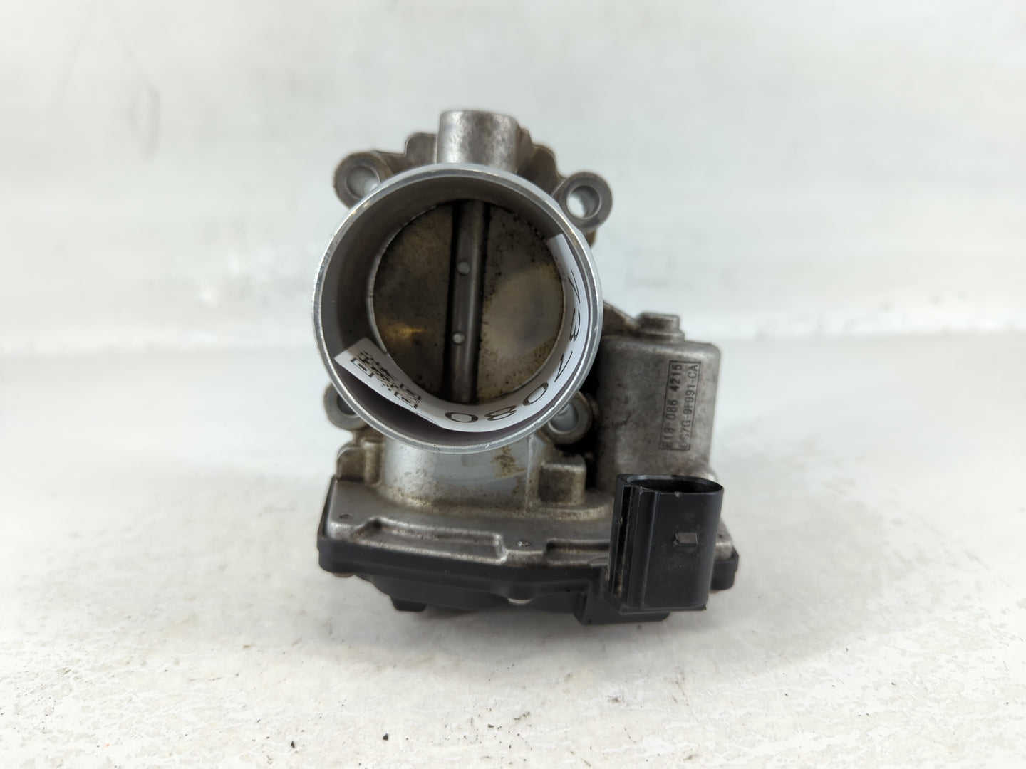 2014-2020 Ford Fusion Throttle Body P/N:DS7G-9F991-CA B18 086 4215 Fits Fits 2014 2015 2016 2017 2018 2019 2020 OEM Used Auto Parts - Oemusedautoparts1.com