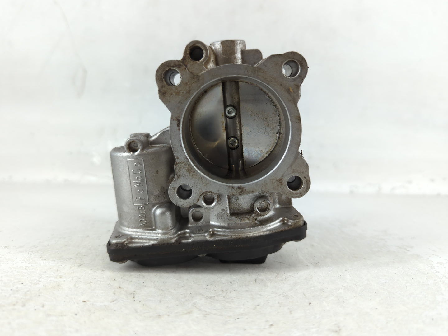 2014-2020 Ford Fusion Throttle Body P/N:DS7G-9F991-CA B18 086 4215 Fits Fits 2014 2015 2016 2017 2018 2019 2020 OEM Used Auto Parts - Oemusedautoparts1.com