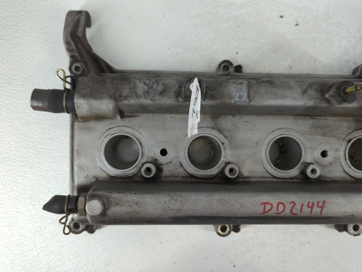 2004 Scion Xb Passenger Right Cylinder Head Valve Cover Fits OEM Used Auto Parts - Oemusedautoparts1.com