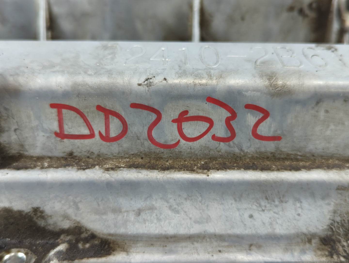 2012 Kia Rio Passenger Right Cylinder Head Valve Cover P/N:22410-2B610 Fits OEM Used Auto Parts - Oemusedautoparts1.com