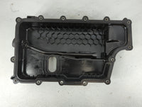 2012 Gmc Acadia Passenger Right Cylinder Head Valve Cover P/N:PA6.6-GF33 SP5398 Fits OEM Used Auto Parts - Oemusedautoparts1.com