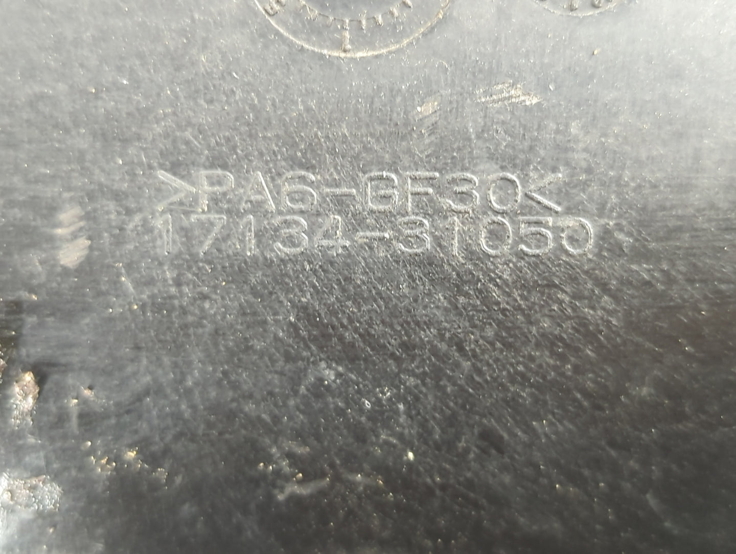 1997-1998 Lexus Es300 Air Intake Manifold P/N:17134-31050 Fits Fits 1997 1998 1999 2000 2001 2002 2003 OEM Used Auto Parts - Oemusedautoparts1.com