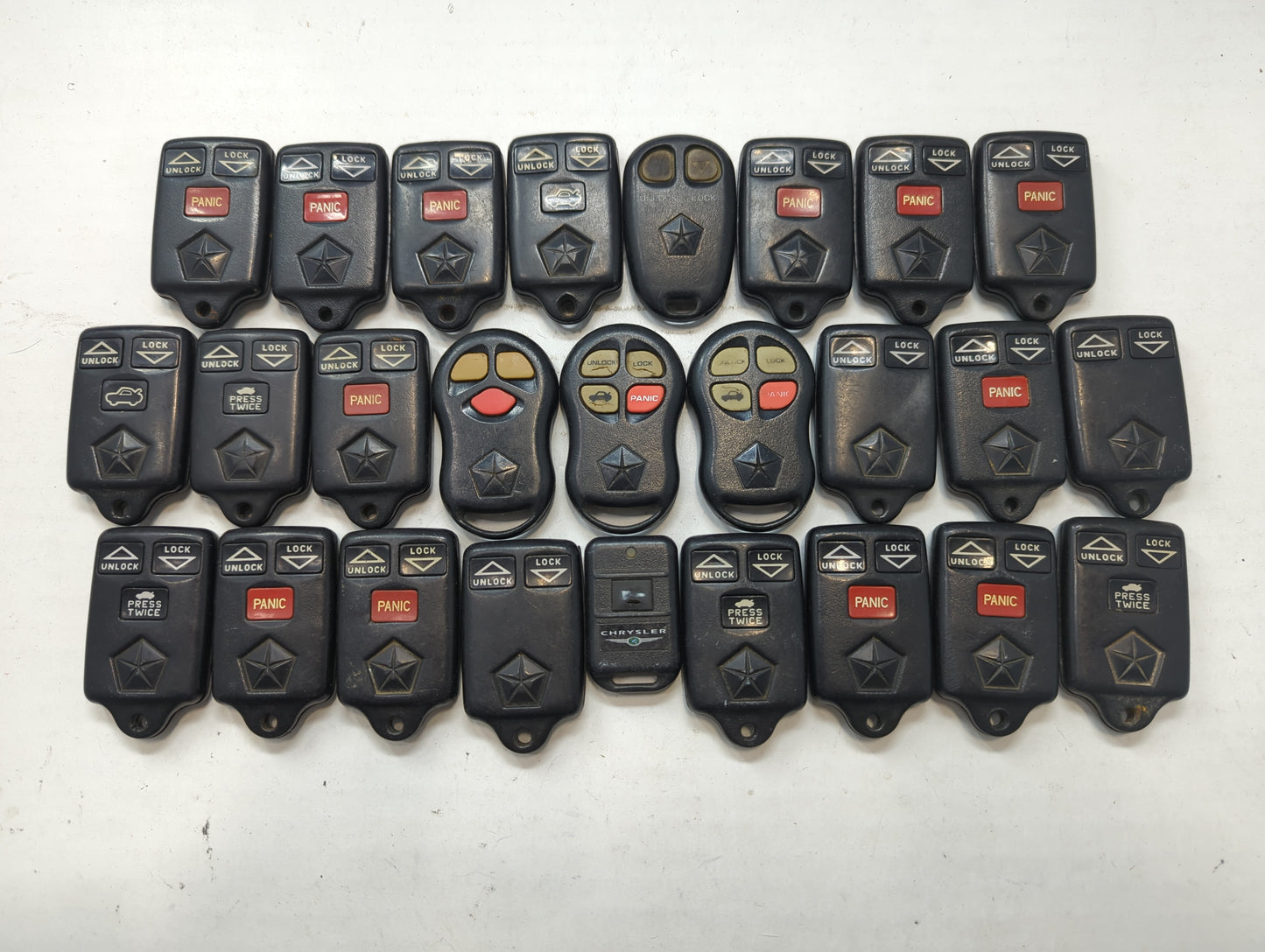 Lot of 25 Dodge Keyless Entry Remote Fob MIXED FCC IDS MIXED PART NUMBERS - Oemusedautoparts1.com