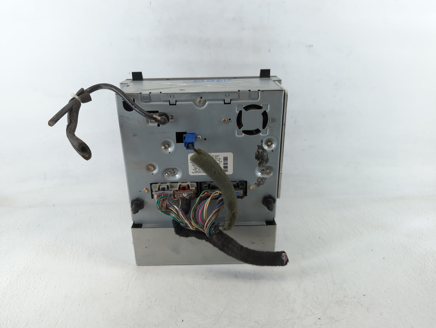 2007-2009 Cadillac Escalade Radio AM FM Cd Player Receiver Replacement P/N:28060507 15916596 Fits Fits 2007 2008 2009 OEM Used Auto Parts - Oemusedautoparts1.com