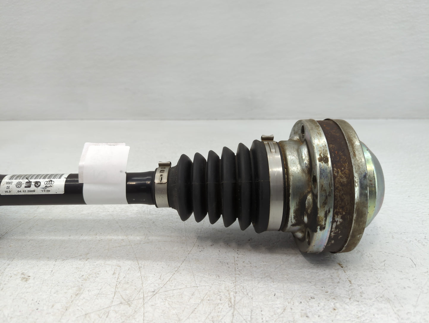2009-2010 Volkswagen Cc Axle Shaft Front Driver Cv C/v - Oemusedautoparts1.com