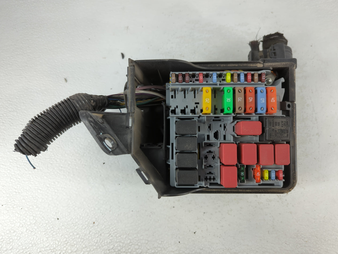 2012-2017 Fiat 500 Fusebox Fuse Box Panel Relay Module P/N:53100999 Fits Fits 2012 2013 2014 2015 2016 2017 OEM Used Auto Parts - Oemusedautoparts1.com