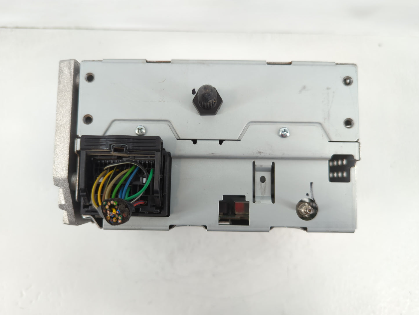 2014-2015 Chevrolet Spark Radio AM FM Cd Player Receiver Replacement P/N:94522210 Fits Fits 2014 2015 OEM Used Auto Parts - Oemusedautoparts1.com