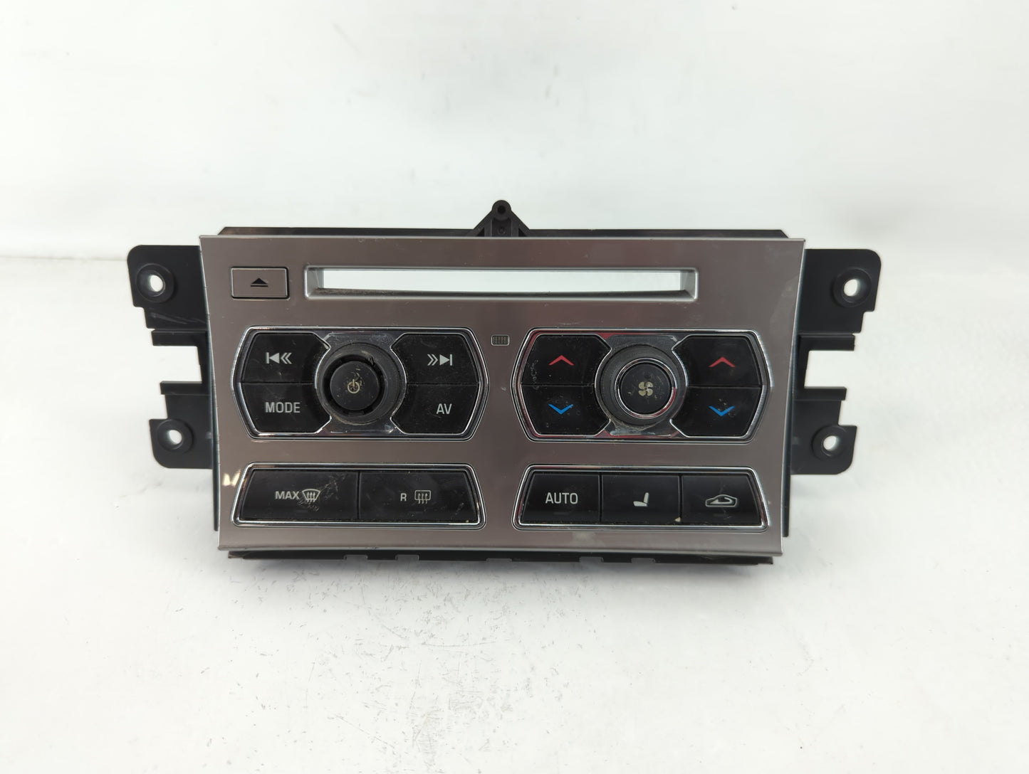 2013-2015 Jaguar Xf Radio AM FM Cd Player Receiver Replacement P/N:CX23-18C585-CD 140702-A Fits Fits 2013 2014 2015 OEM Used Auto Parts - Oemusedautoparts1.com