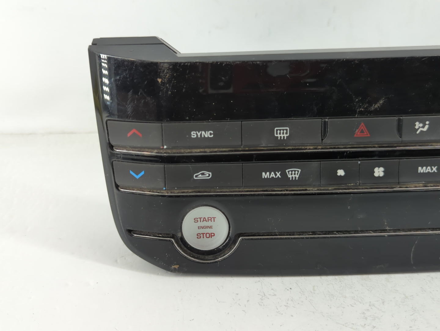 2016-2017 Jaguar Xf Climate Control Module Temperature AC/Heater Replacement P/N:GX63-18C858-RD 150724A1520X Fits Fits 2016 2017 OEM Used Auto Parts - Oemusedautoparts1.com