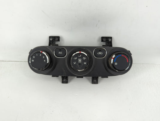 2017-2018 Kia Forte Climate Control Module Temperature AC/Heater Replacement P/N:Q0290AAM 97250-B0AA0 Fits Fits 2017 2018 OEM Used Auto Parts - Oemusedautoparts1.com