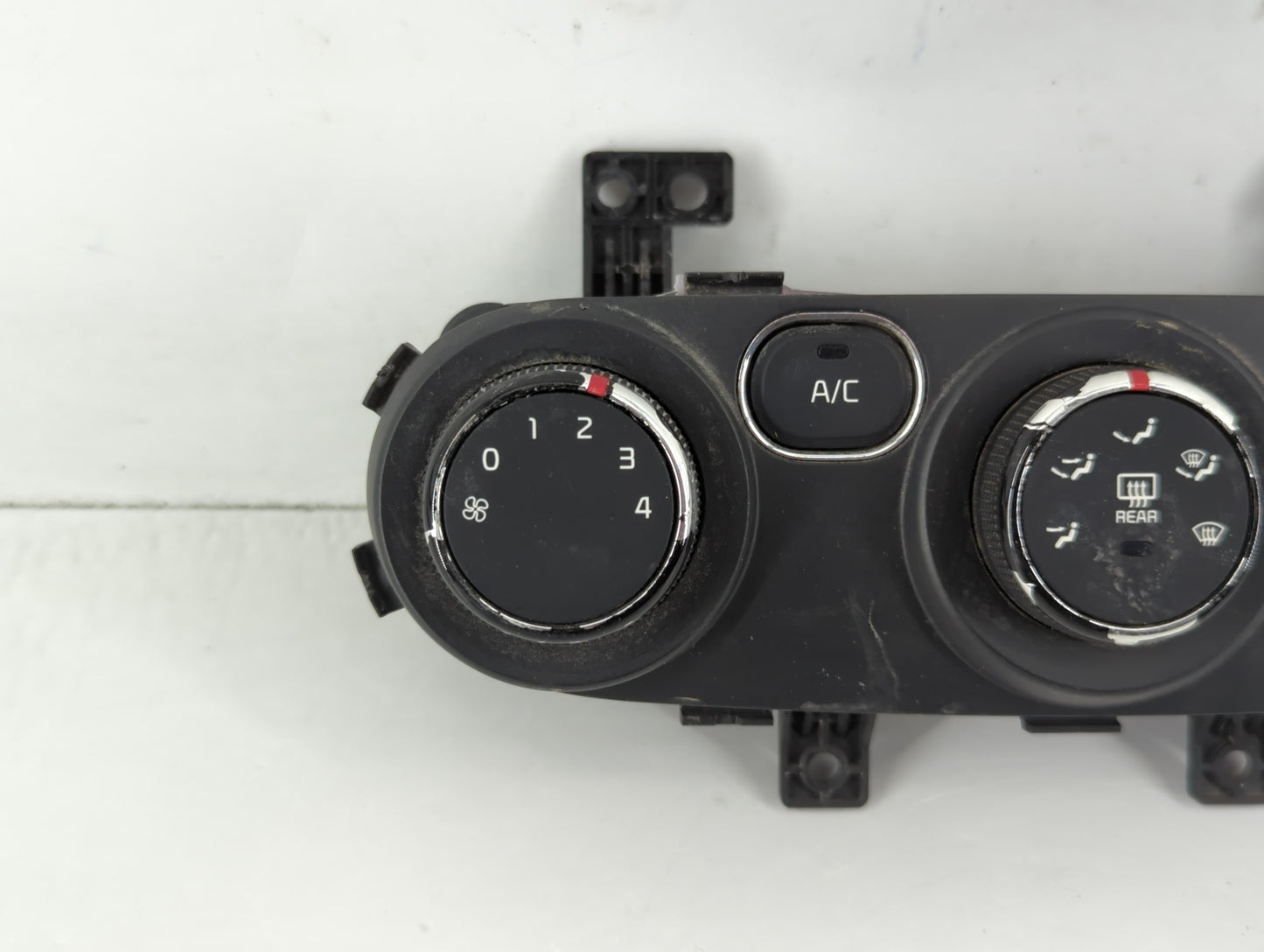 2017-2018 Kia Forte Climate Control Module Temperature AC/Heater Replacement P/N:Q0290AAM 97250-B0AA0 Fits Fits 2017 2018 OEM Used Auto Parts - Oemusedautoparts1.com