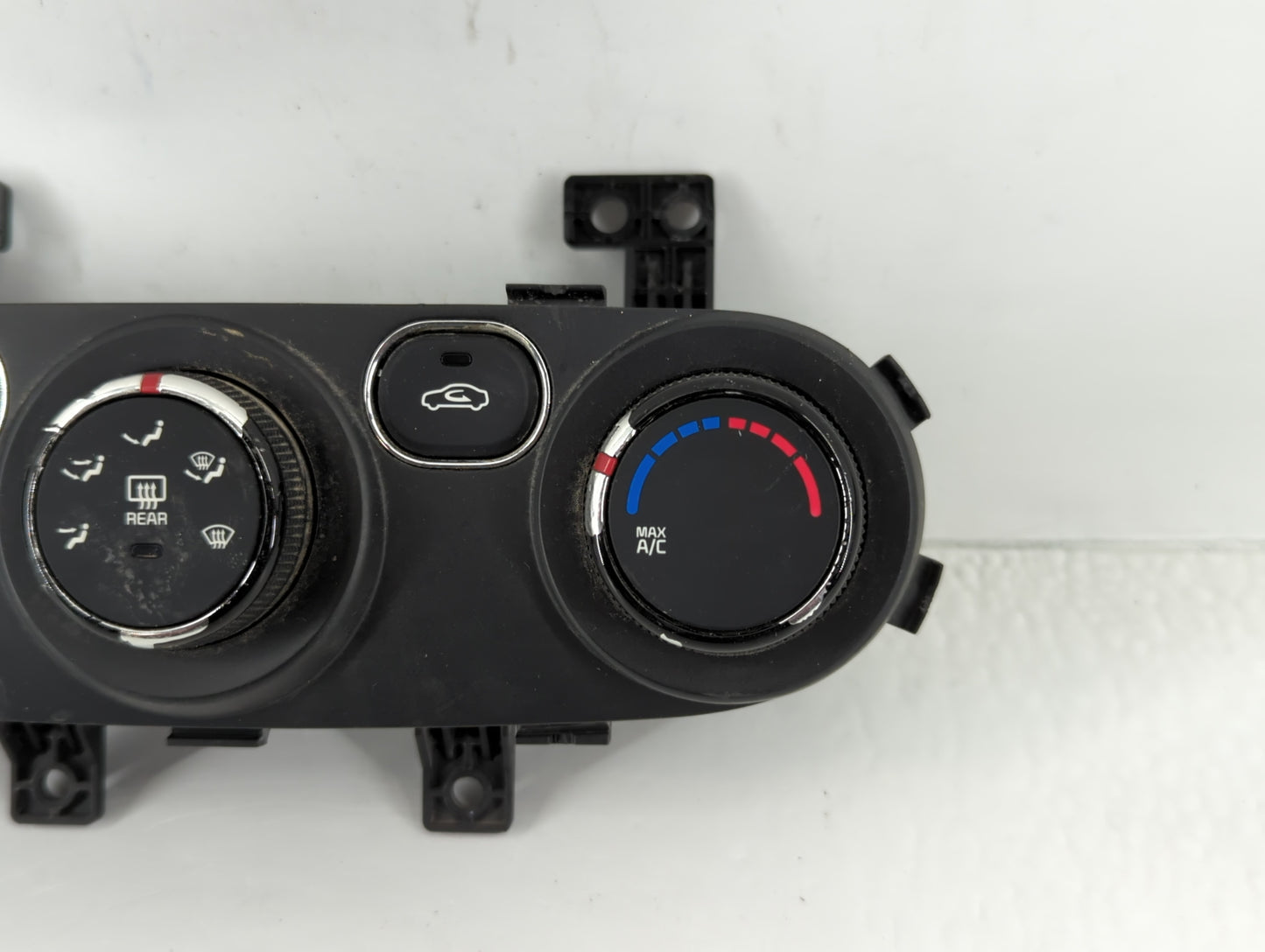 2017-2018 Kia Forte Climate Control Module Temperature AC/Heater Replacement P/N:Q0290AAM 97250-B0AA0 Fits Fits 2017 2018 OEM Used Auto Parts - Oemusedautoparts1.com