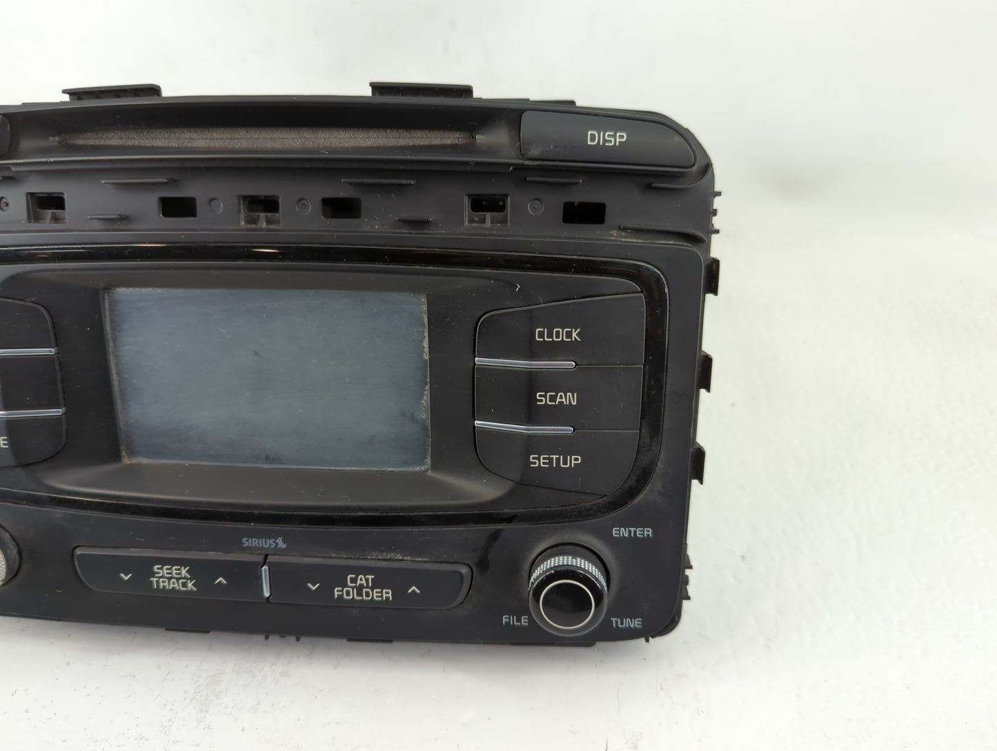 2016-2018 Kia Sorento Radio AM FM Cd Player Receiver Replacement P/N:96180-C6000WK Fits Fits 2016 2017 2018 OEM Used Auto Parts - Oemusedautoparts1.com