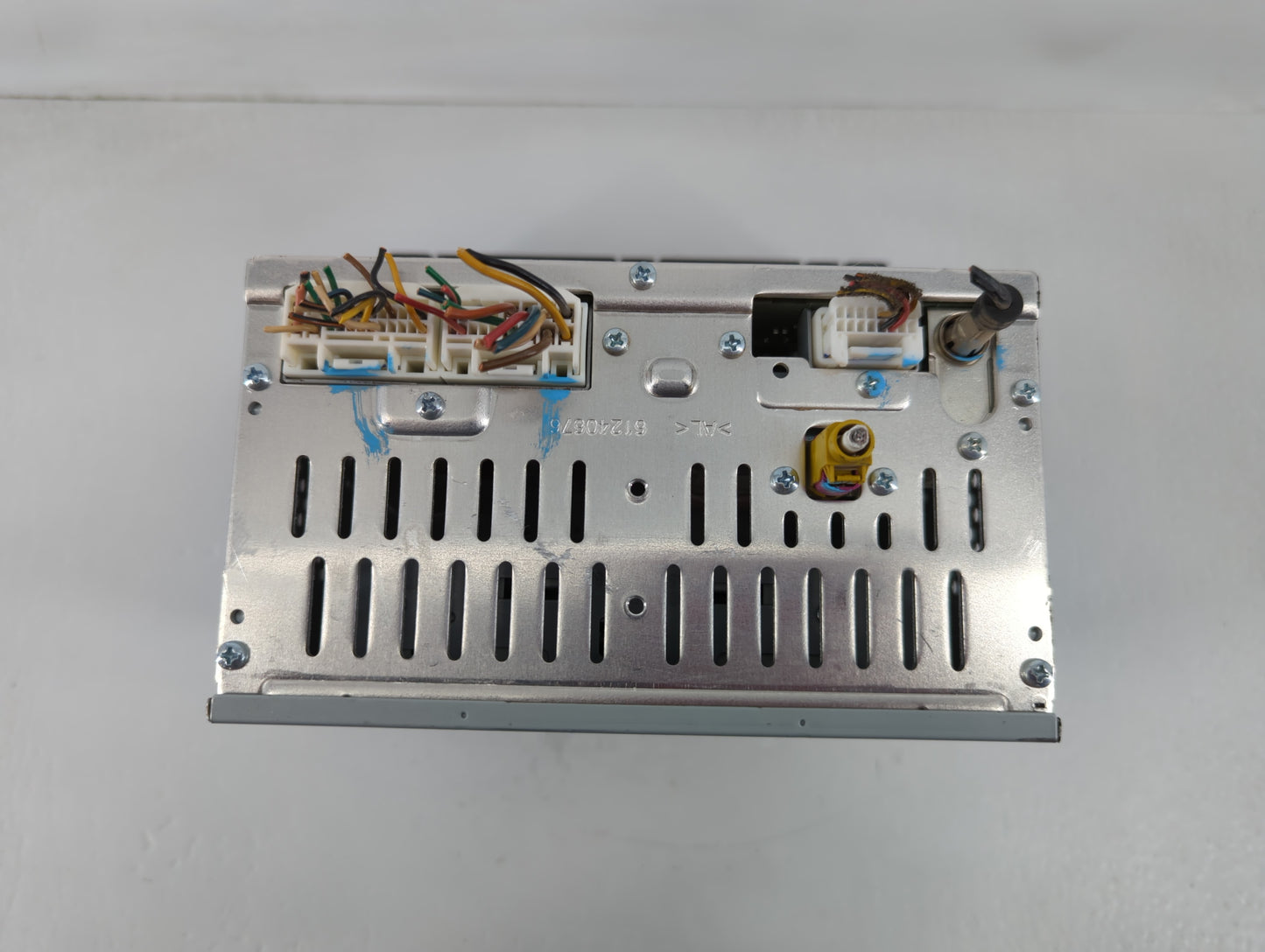 2016-2018 Kia Sorento Radio AM FM Cd Player Receiver Replacement P/N:96180-C6000WK Fits Fits 2016 2017 2018 OEM Used Auto Parts - Oemusedautoparts1.com