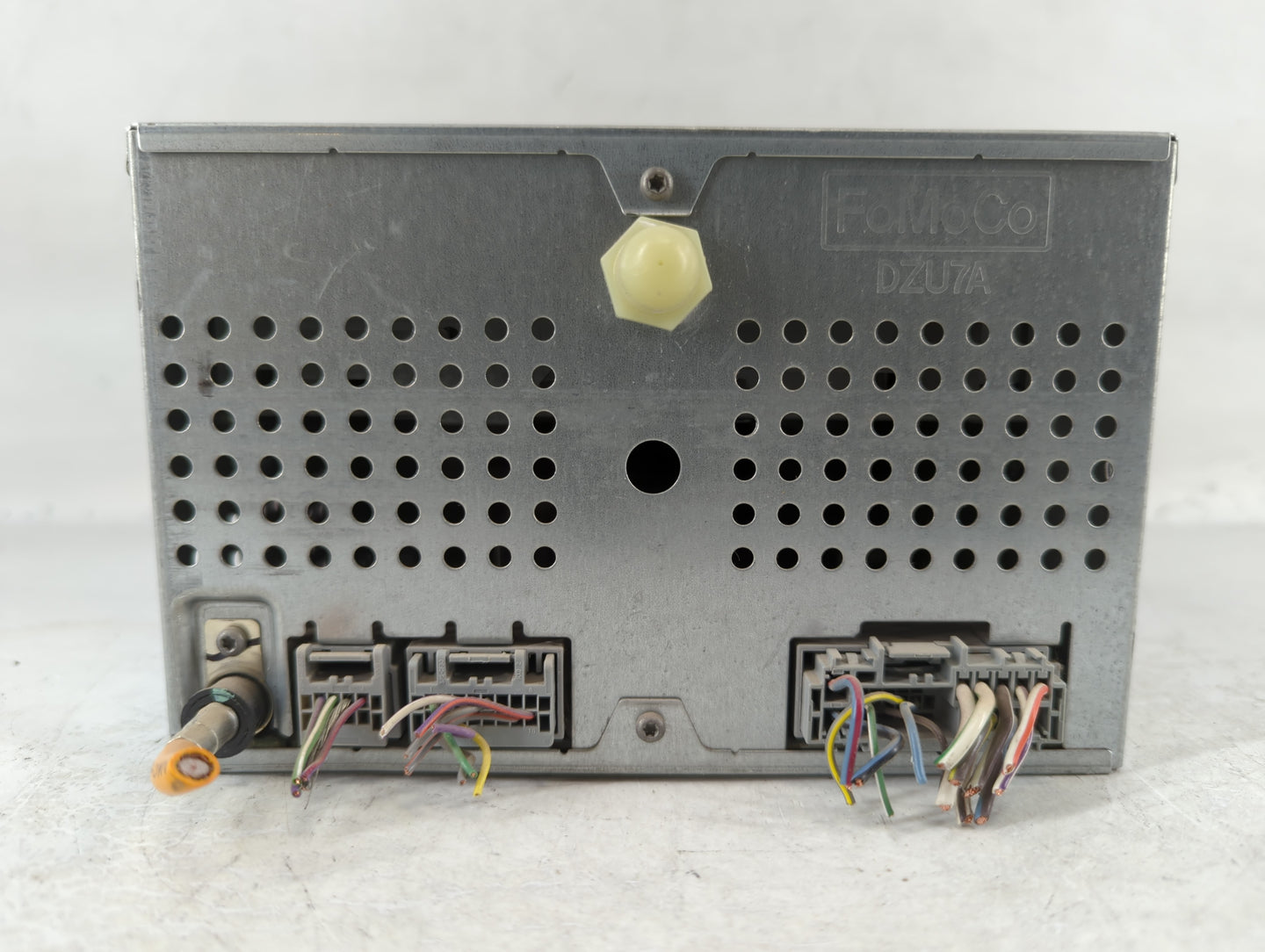 2008-2009 Mercury Mountaineer Radio AM FM Cd Player Receiver Replacement P/N:9L2T-18C815-BB Fits Fits 2008 2009 OEM Used Auto Parts - Oemusedautoparts1.com